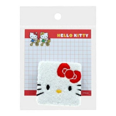 sanrio-hello-kitty-notepad-with-fluffy-clip