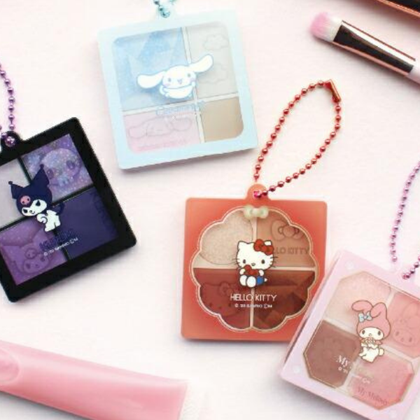 Sanrio_Characters_Mystery_Eyeshadow_Charm_Keychain_2