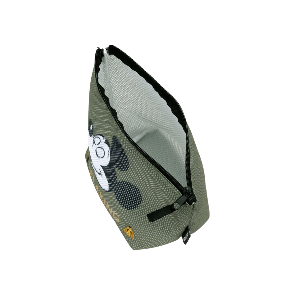 Skater Disney Mickey Mouse Summer Travel Bag