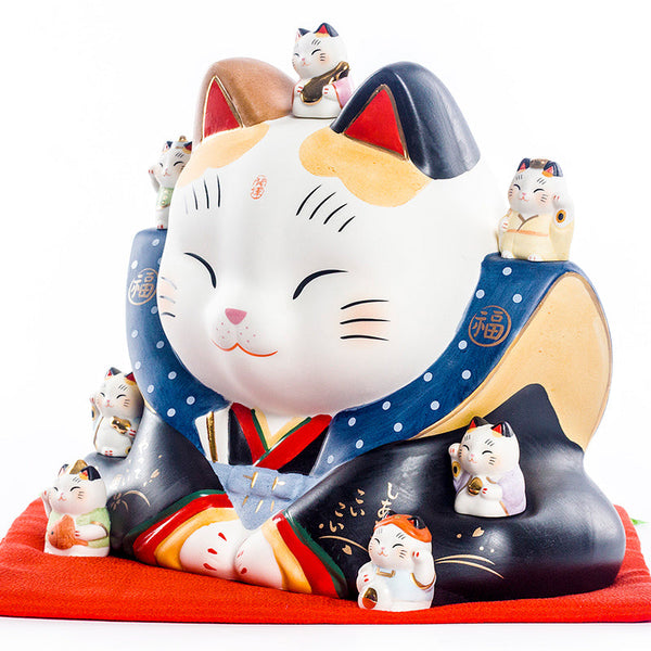 Yakushigama Lucky Cat Piggy Bank With Seven Lucky Kittens