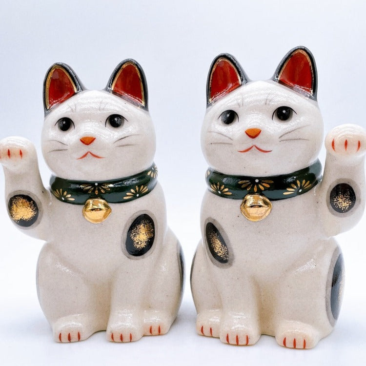 Yakushigama Japanese Lucky Cat With Chrysanthemum Pattern Green Collar